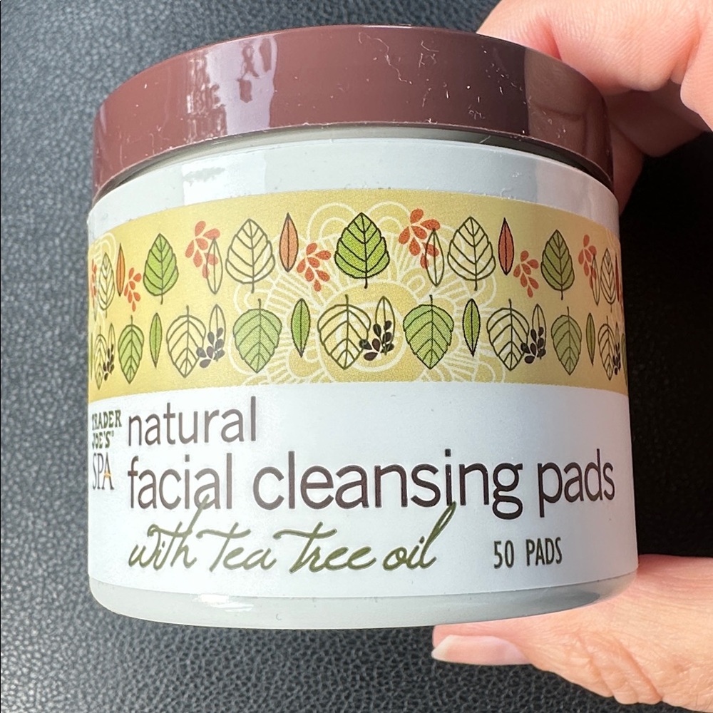 Trader Joe’s Spa Natural Facial cleansing Pads with tea tree oil